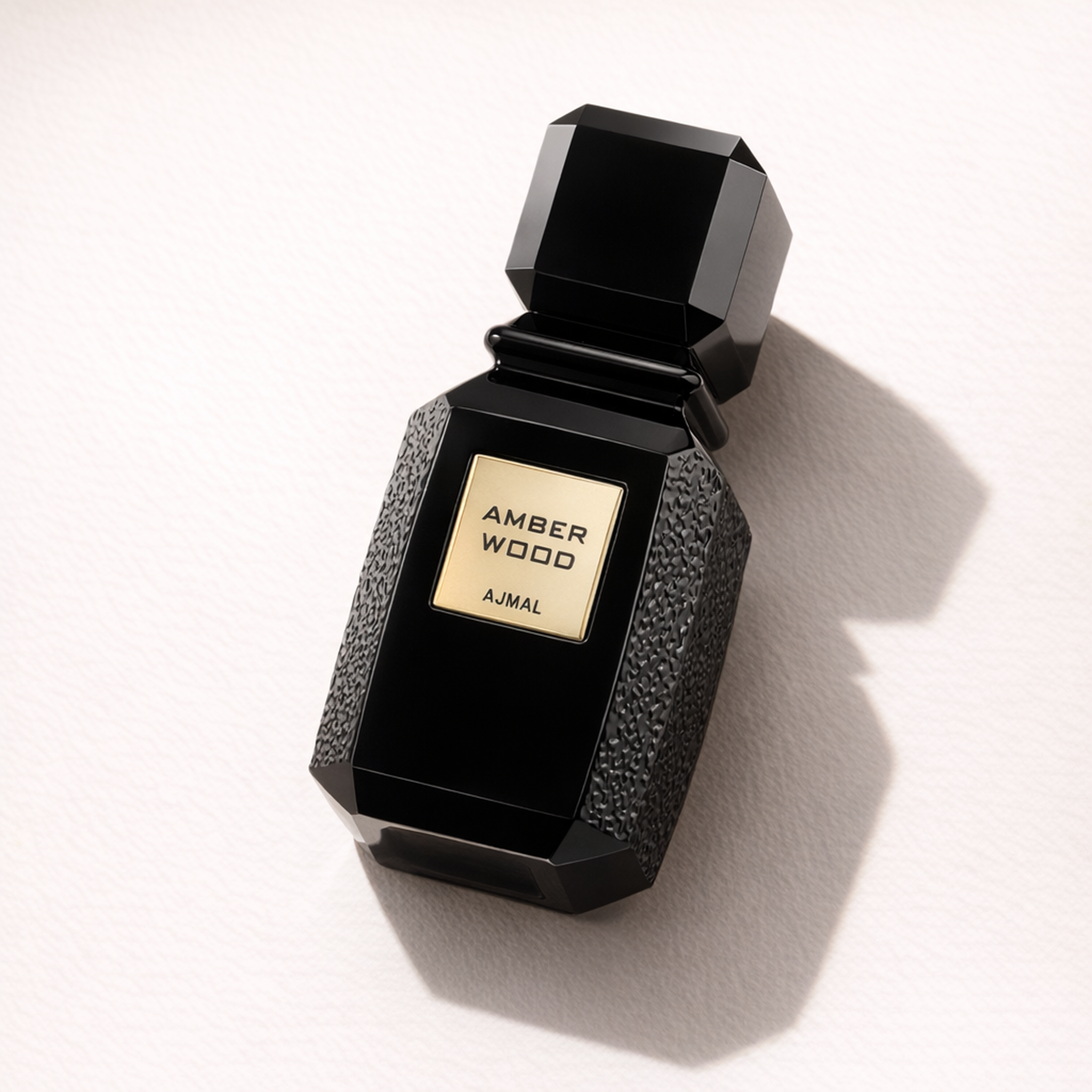 Ajmal Amber Wood EDP fragrance details image