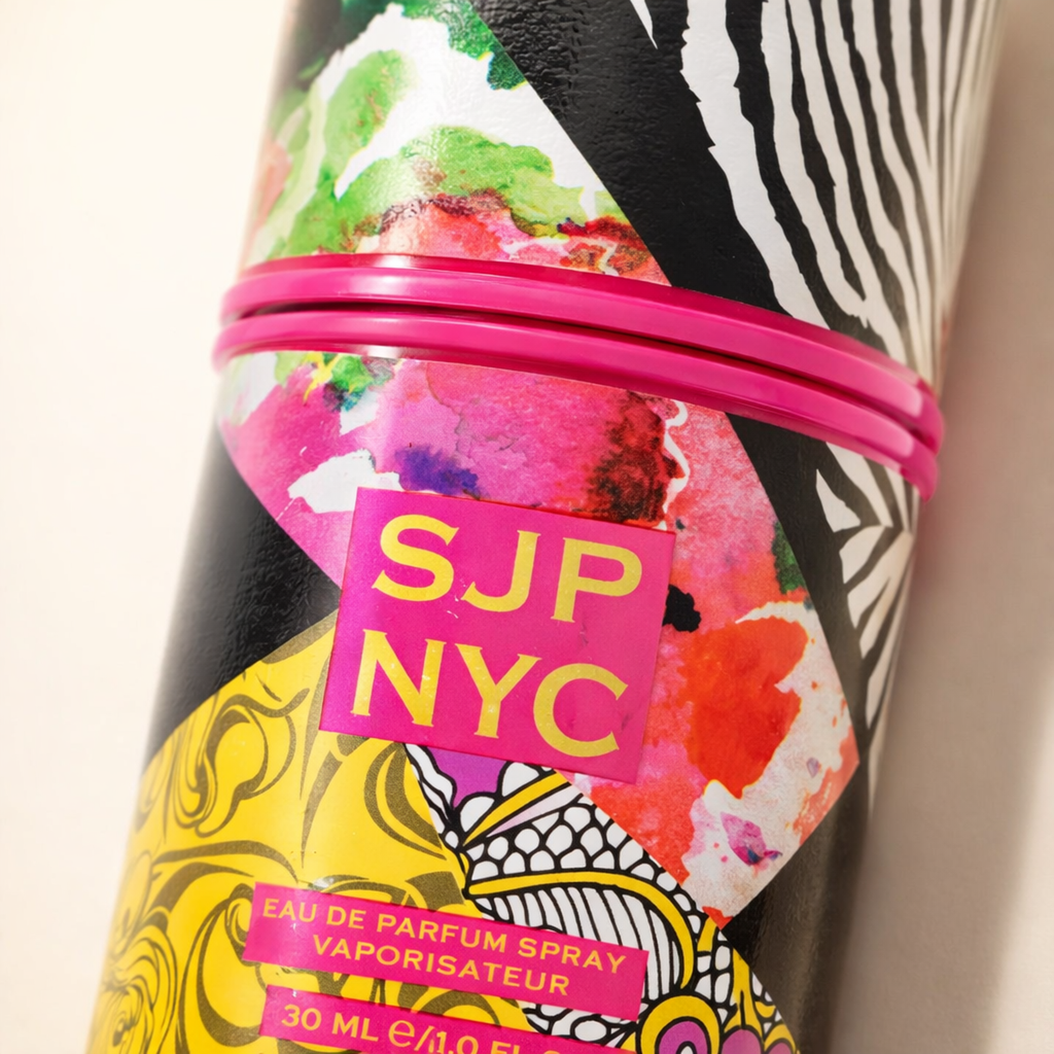 Sarah Jessica Parker Sjp Nyc Body Mist macro label detail gallery showcase