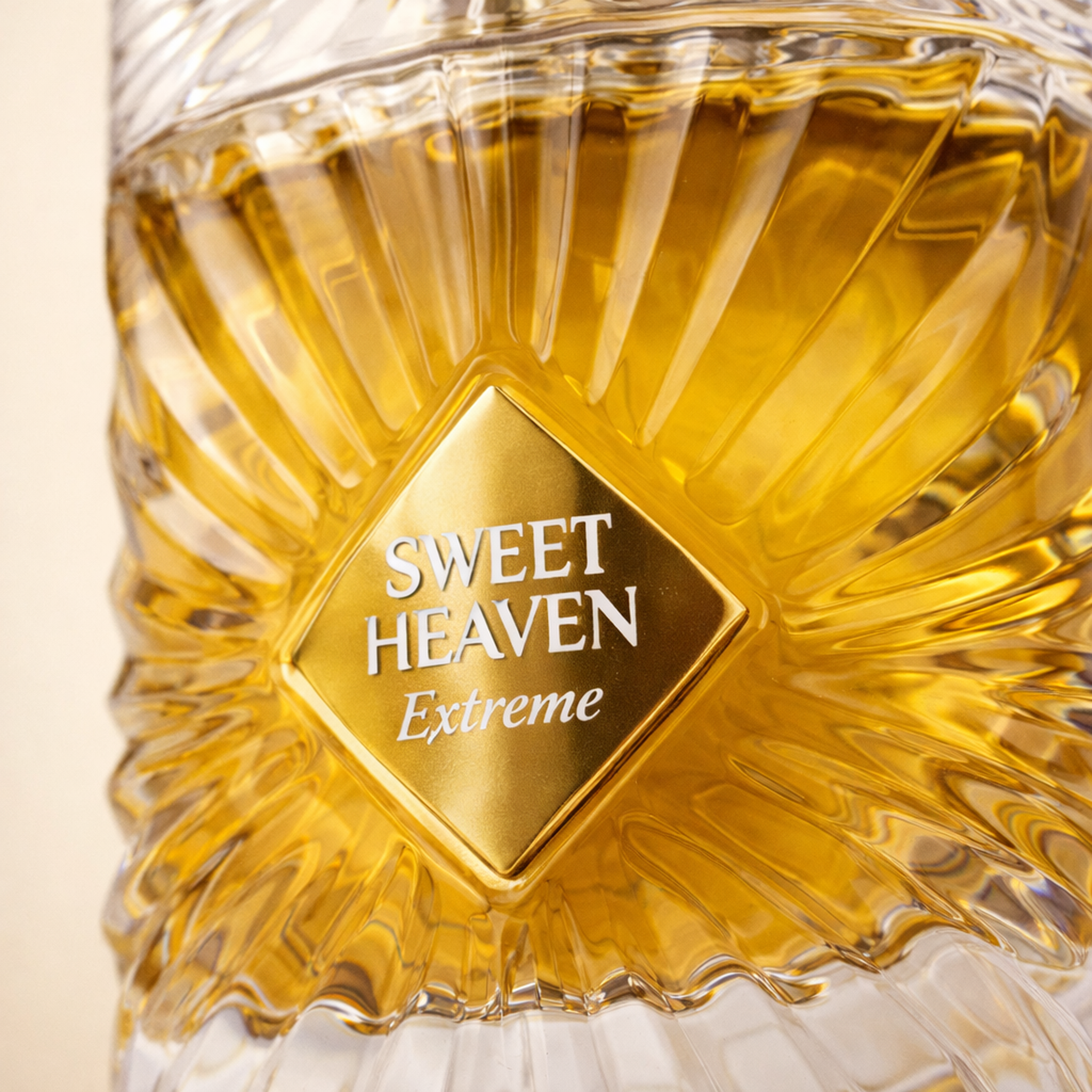 Gulf Orchid Sweet Heaven Extreme EDP macro label detail gallery showcase