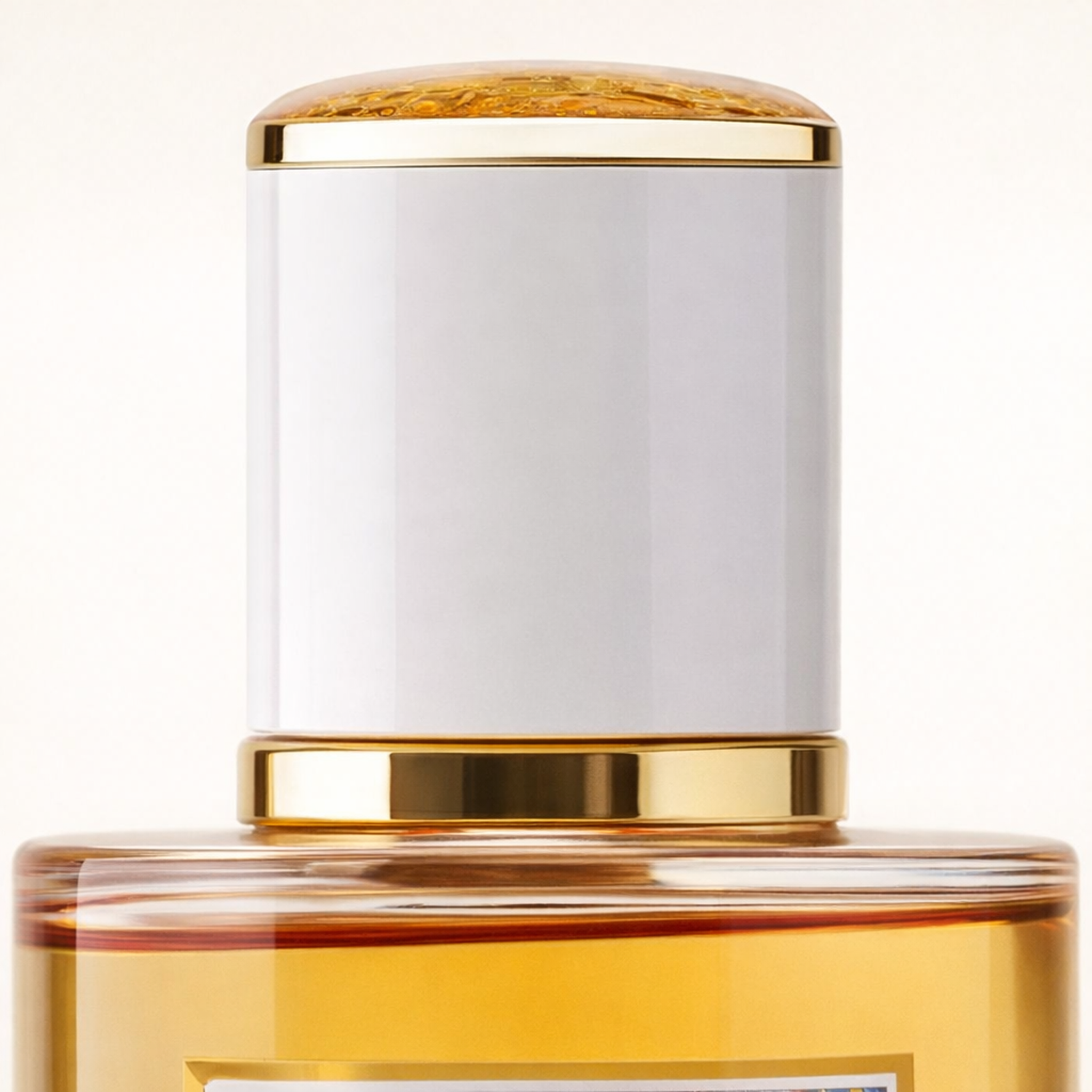 Maissa Jardin de Baltchik Elixir Rose EDP cap macro detail gallery showcase