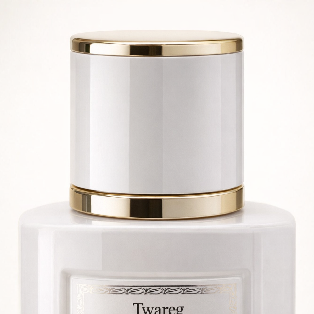 Maissa Twareg Elixir EDP cap macro detail gallery showcase