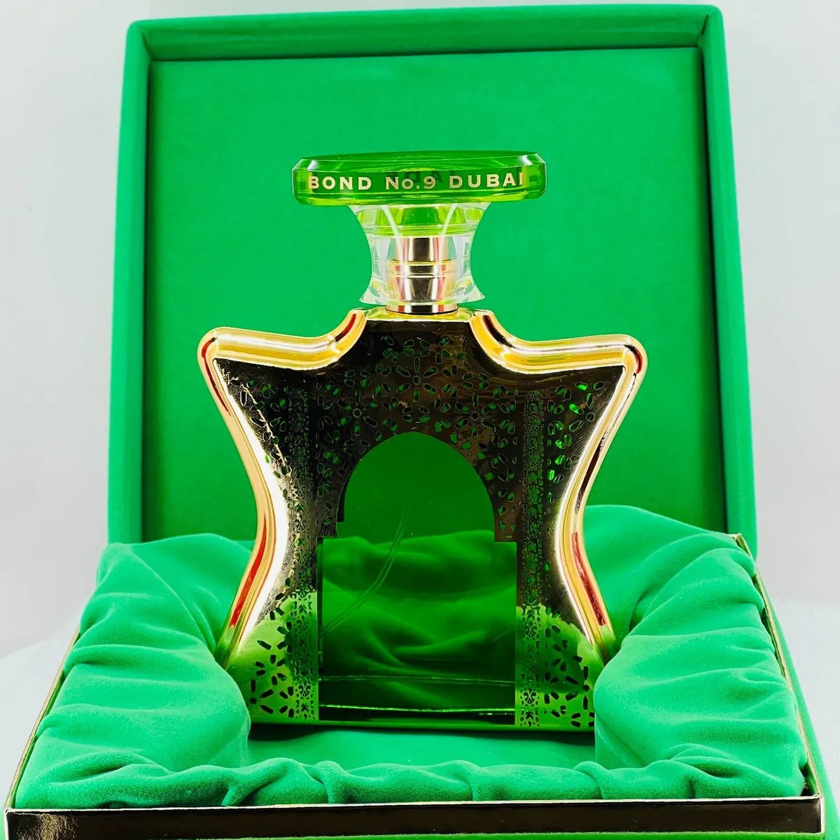 Shop Bond No.9 Dubai Jade EDP in New Zealand