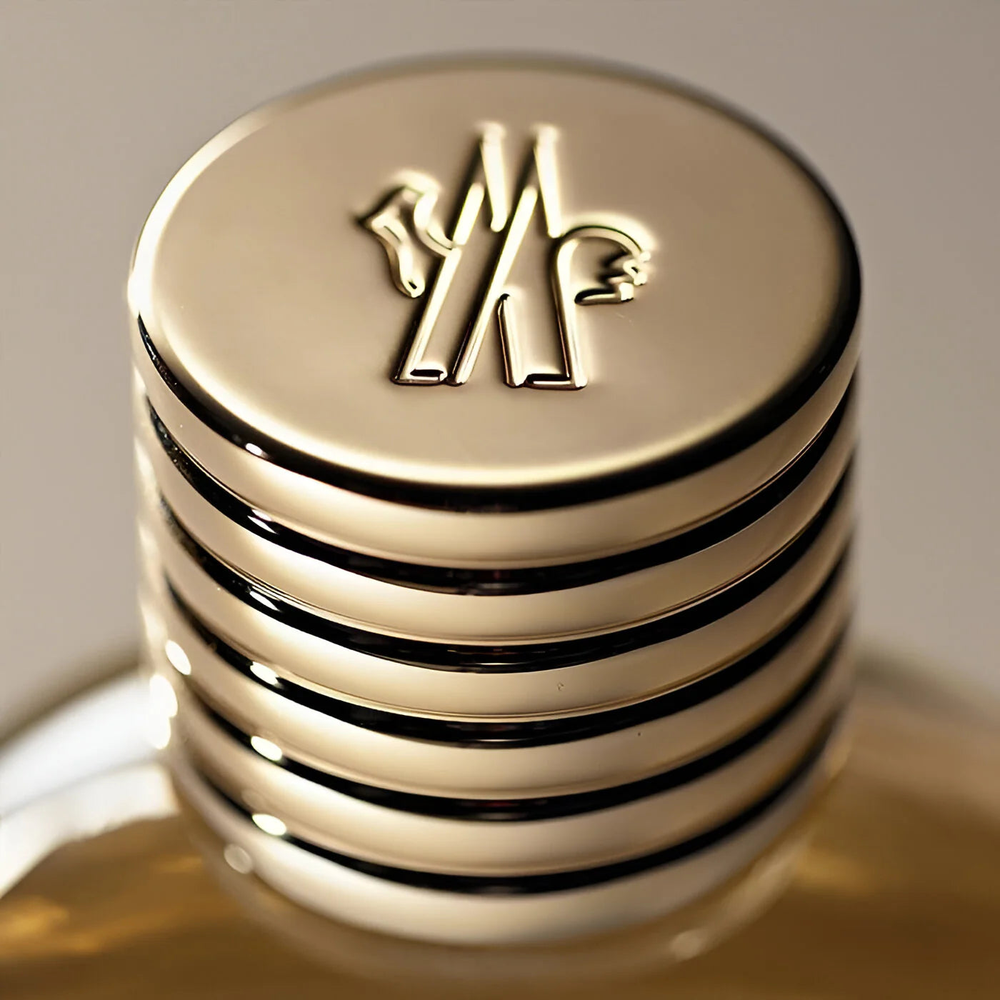 Moncler Sunrise Pour Femme Travel Set for Her