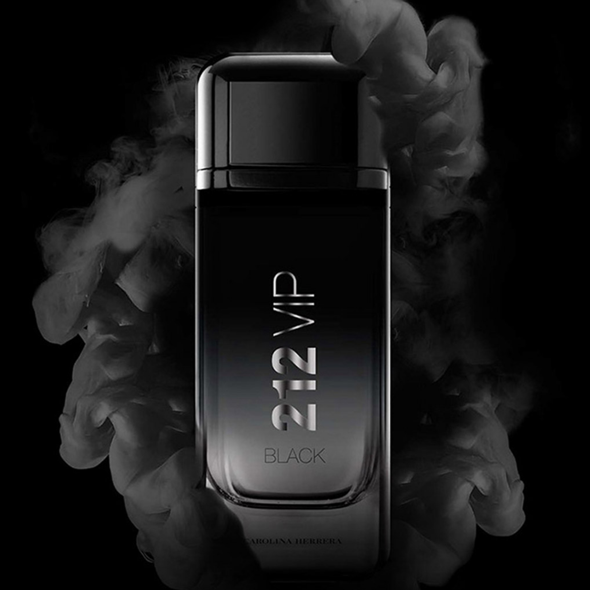 Shop Carolina Herrera 212 Vip Black EDP