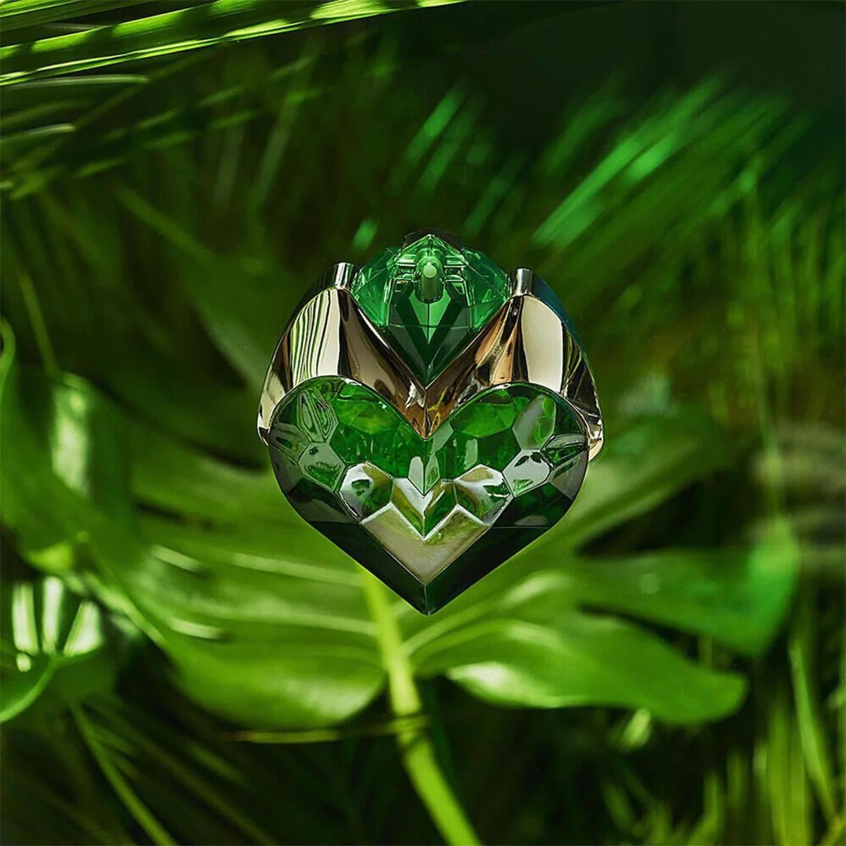 Shop Mugler Aura Mugler EDT